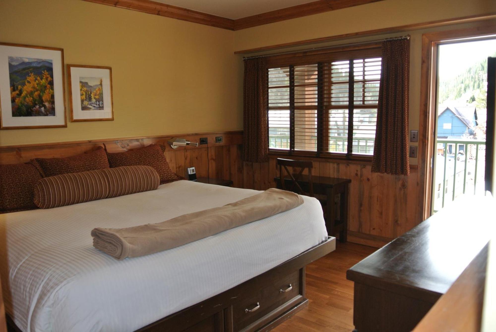 The Green Bridge Inn Red Cliff Pokoj fotografie